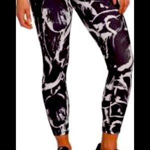 NWT DSG leggings capri